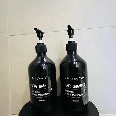 Correggio 12 * Milão