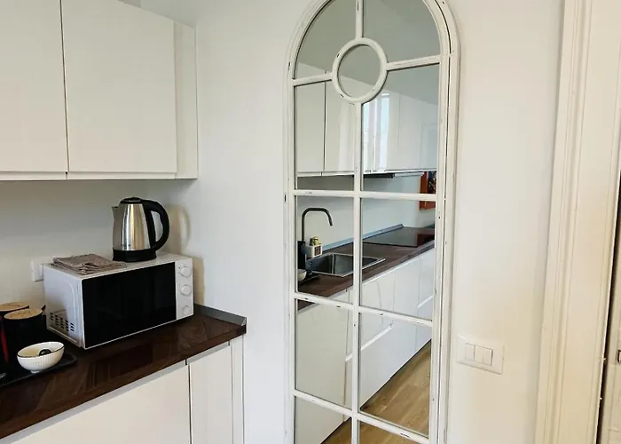 Apartament Correggio 12 *